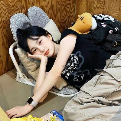 夜的余烬海报